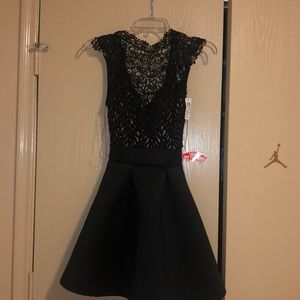 Pretty black dress